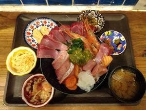 大阪大衆居酒屋 飯と酒と音 almalio