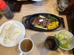 Smile steak 1ポンドステーキ肉専門店 綾瀬店