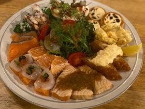 サーモンバル パーシャ