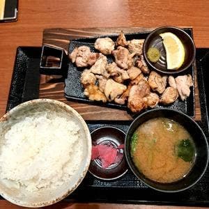 大山どり炭火焼酒場 俺の店 浦和店