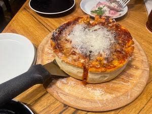 ブッチャー・リパブリック エビス シカゴピザ & ビア