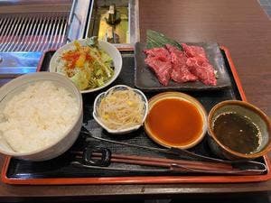 焼肉 肉秀 菊名店