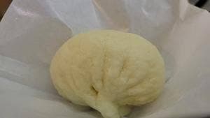 ともちゃんの肉まん 雷門店