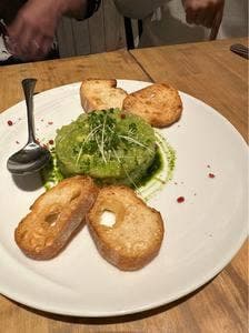 トラットリア オイノス 新横浜