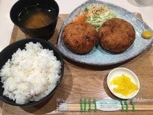 肉食堂 はなしん