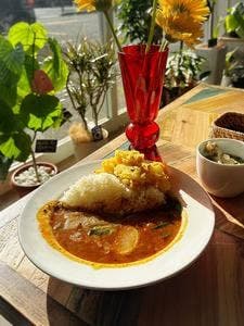 LINO’S FLOWER CAFE