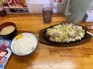ばくにく亭