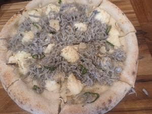 It's a PIZZA 栗平店