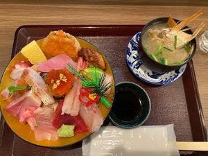 海鮮丼 ゆたか水産