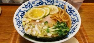 博多醤油ラーメン 月や 博多デイトス店