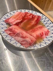 大衆焼肉ホルモンにくさわ本店