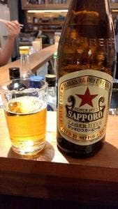 小皿とお酒 マルーン堂