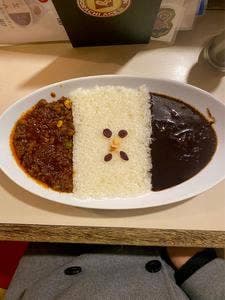 VOVOVOLLON学芸大学駅前店