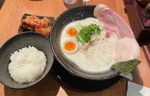 極み鶏そば 鶏と麦ときどき豚