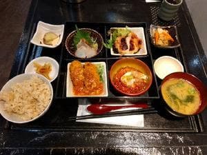 創作和食あおき