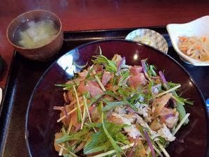 熊や別館 弥栄