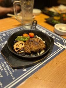 新潟肉と海鮮・50種の地酒 つるまる