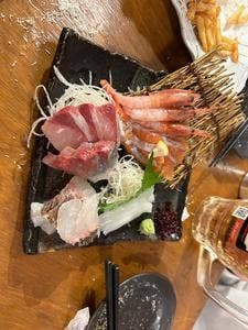 博多もつ鍋とチーズ料理 はじめや 横浜本店