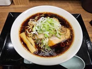 ラーメンカフェ なないろ