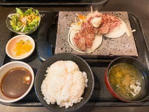 石焼ステーキ 贅 小新店