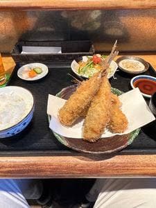 アカリダイニング