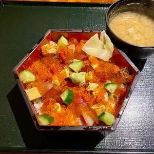 鮨居酒屋 みかづき