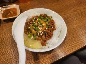 英勇 もつ焼き 新橋店