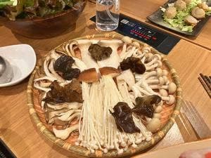 モンゴル薬膳鍋 赤坂門店