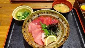 海鮮食堂つなや 海南店