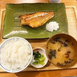 大衆スタンド 神田屋 魁 有楽町日比谷口店