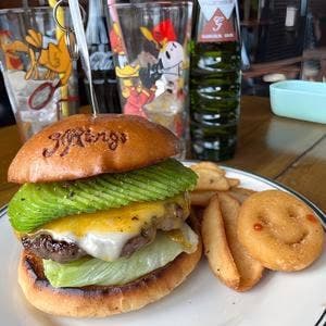 3 Rings Grill & Burger