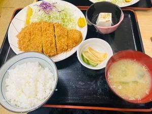 揚物専科 とんかつ かわい
