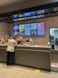 マクドナルド 八王子オーパ店