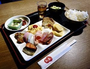 レストラン琥珀