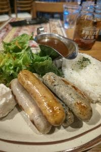 生ソーセージバル LECKER 札幌ル・トロワ店