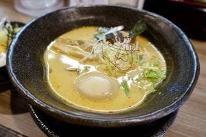 新地らぁ麺 近松 梅田店