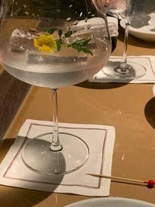 THE GARDEN BAR