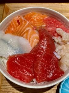 立ち食い海鮮丼 みこ食堂
