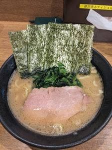 横浜ラーメン 弐七家