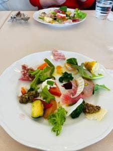 トラットリア・カザレッチョ