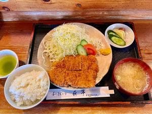 手のべとんかつ萩亭
