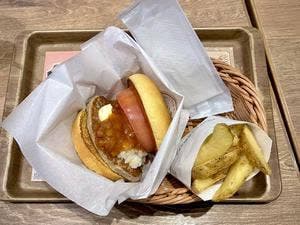 フレッシュネスバーガー 天満橋OMM店