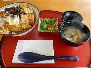 食事処 しなの木 八日堂