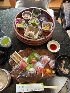 真鶴 旅館 食事処 鯛納屋