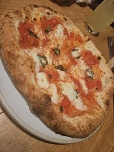 PISOLA 鈴鹿中央通店