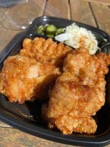 からあげ、定食、丼 がブリチキン。土岐プレミアムアウトレット店