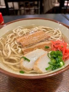 志貴那覇空港店