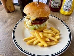 ハンバーガーショップ スズキ