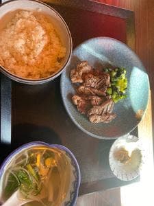 炭焼牛たん赤兵衛分店
