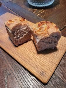 山のパン屋 桑の実 道の駅こぶちざわ